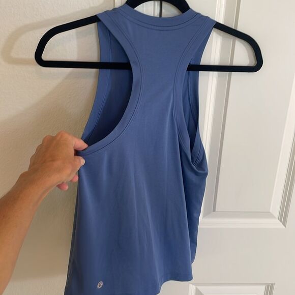 Lululemon Blue Sleeveless Tank Top - Picture 3 of 3